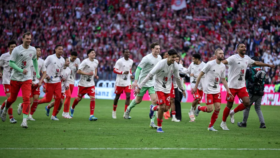 Bayern Munich Clinches Bundesliga Title as European Races Heat Up