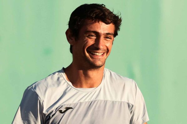 Mariano Navone Celebrates First ATP Tour Title in Bucharest