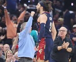 Max Strus Returns From Injury, Hits Key Three in Playoff Win