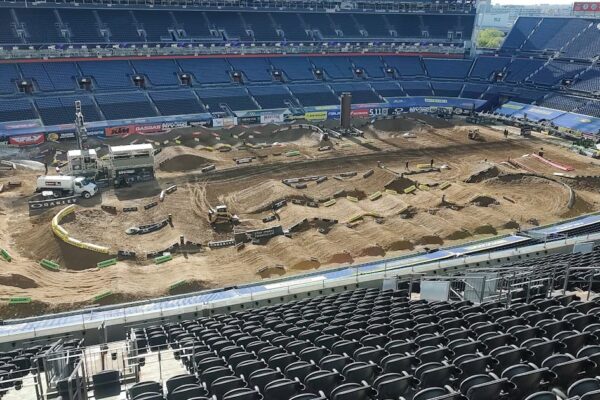 Denver Supercross Results: Ken Roczen Leads Tight Race