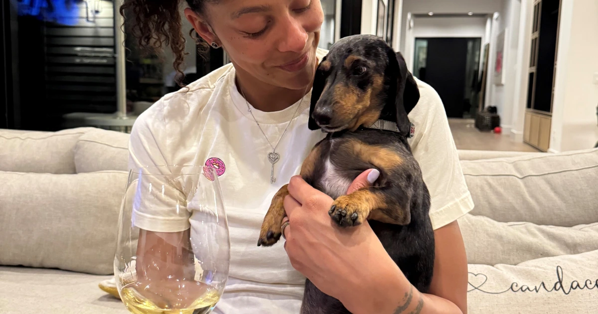 Candace Parker Analyzes Dogs Like NBA Stars