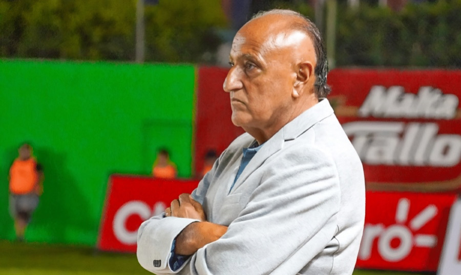 Pablo Centrone Resigns as Guastatoya Coach Before Key Match