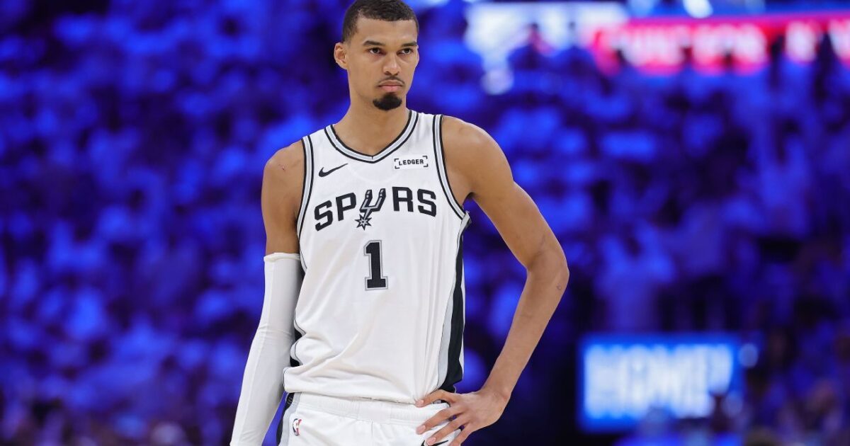 Victor Wembanyama Leads Spurs Past Thunder in Game 3