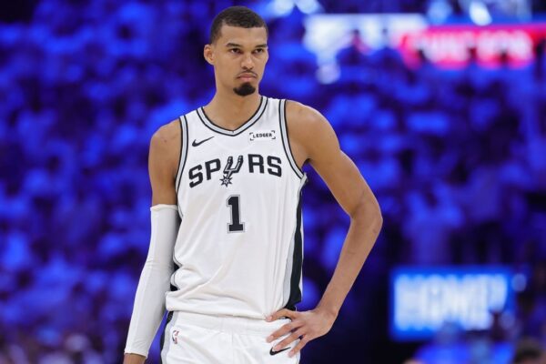 Victor Wembanyama Leads Spurs Past Thunder in Game 3